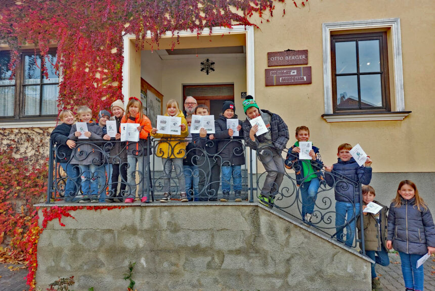 Die Volksschule besucht das Museum in Bernhardsthal
