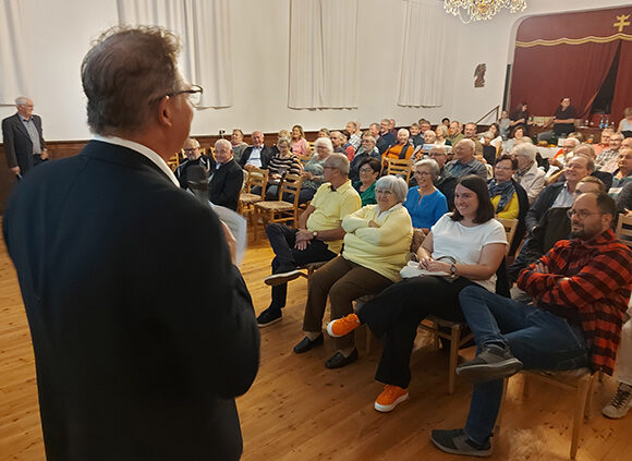 Begrüßung zum Heimatabend 2023 durch DOERN Obmann Martin Kellner